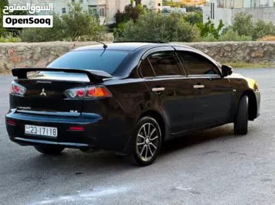 Mitsubishi Lancer GLS 4