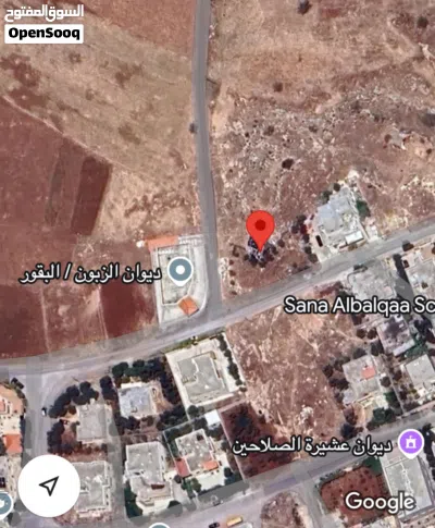 آرض سكنية للبيع رافل مستويه لا يوجد منسوب مطله جميع الخدمات تبعد عن جامعه البلقاء 6 كم 3