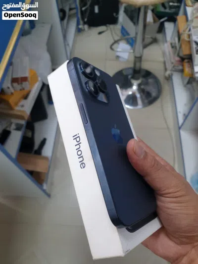 IPHONE 15 pro 2