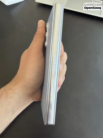 Z fold 5 ice bluo وكاله 4