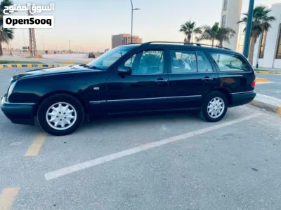 Mercedes Benz E-Class E 200 4