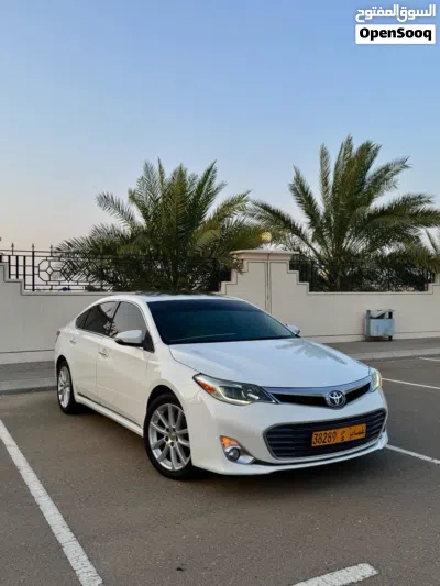 Toyota Avalon XLE 3