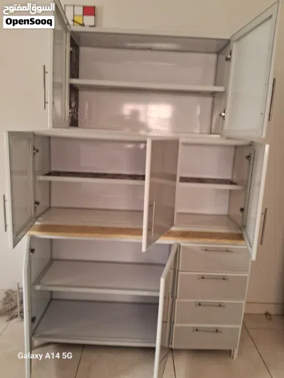 Kitchen cupboard 4