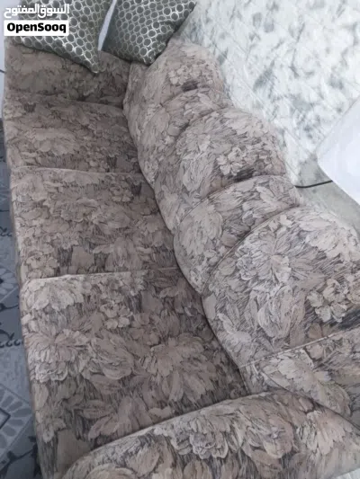 عندي كنب للبيع 2