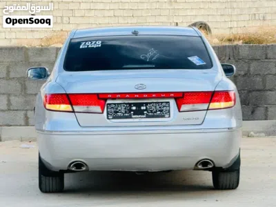 Hyundai Azera Standard 4