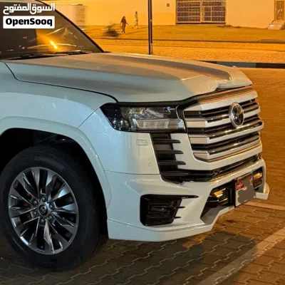بونيت استيشن صبغ وكاله اللون ابيض( فيها ضربه قدام ) 2022+ bonet ( hood ) for land Cruiser 2022+ 2