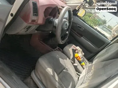 Toyota Hilux DLX 3