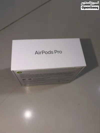 Apple AirPods Pro 3 New 4