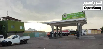 للبيع مجمع سياحي ومحطه متكامله للبيع وعلى الشارع الرئيسي للبريقه قبل الجسر العام على الجهه اليسراء 3