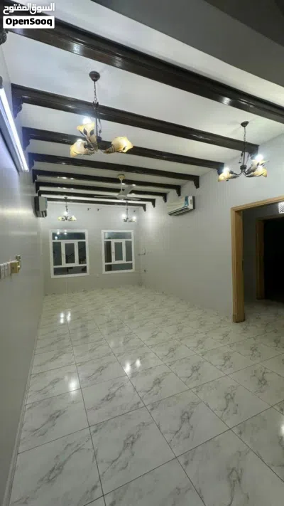 Villa for rent in Almawaleh south/ فيلا للايجار في الموالح الجنوبية 4