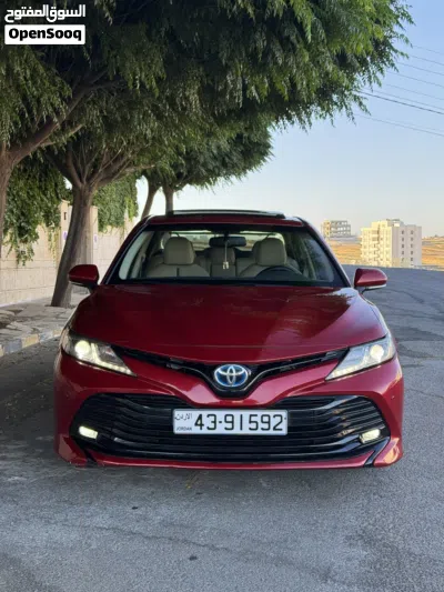Toyota Camry XLE 3