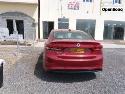 Hyundai Elantra SE 2