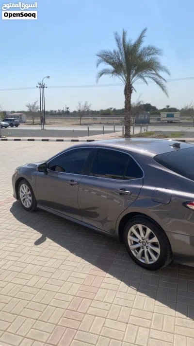 تويوتا كامري LE 2