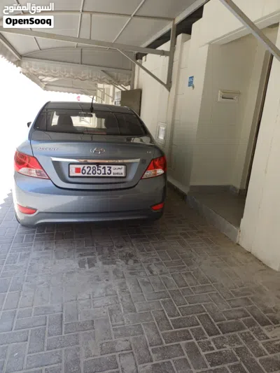 Hyundai Accent Standard 3