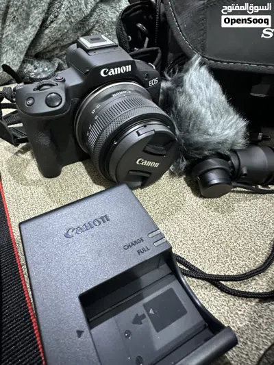 Canon Camera R50 3