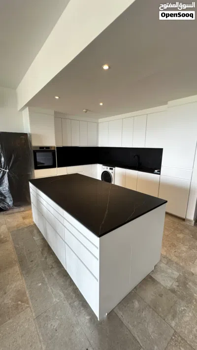 Two bedroom apartment Seaview for sale 3
