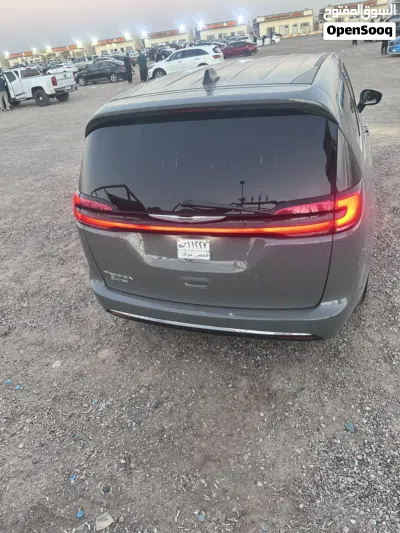 Chrysler Pacifica Standard 3