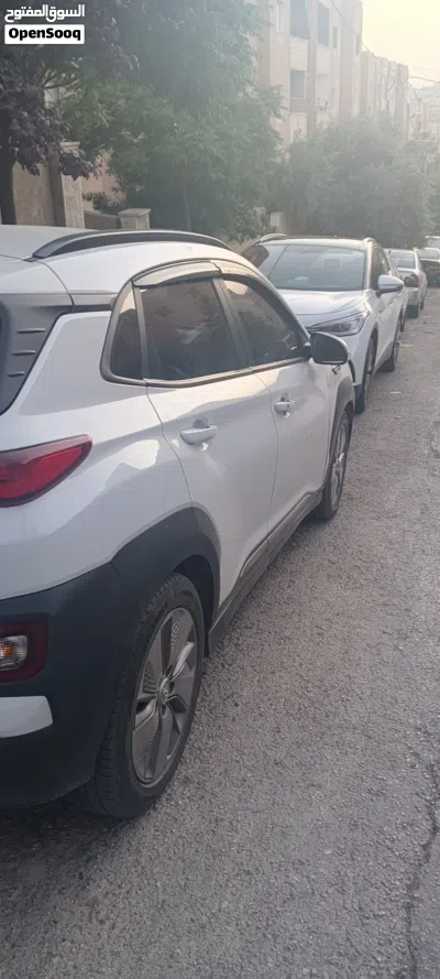 Hyundai Kona Premium 4