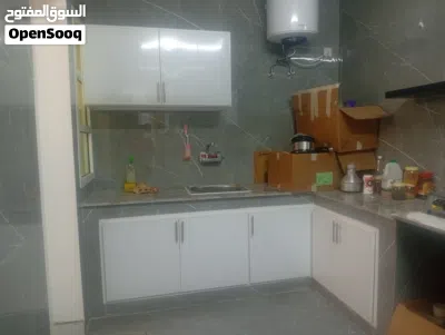 kissing cupboard 2
