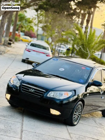 Hyundai Avante SE 2