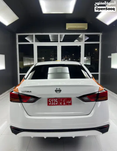 Nissan Altima S 4