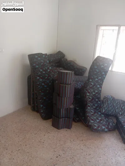 طقم غرفه جلوس عربيه بحاله ممتازه جدا جدا للبيع استخدام خفيف جدا 3