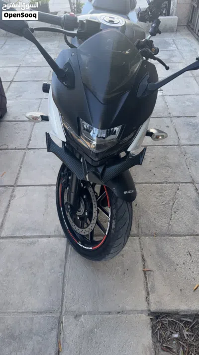 Suzuki Gixxer 4