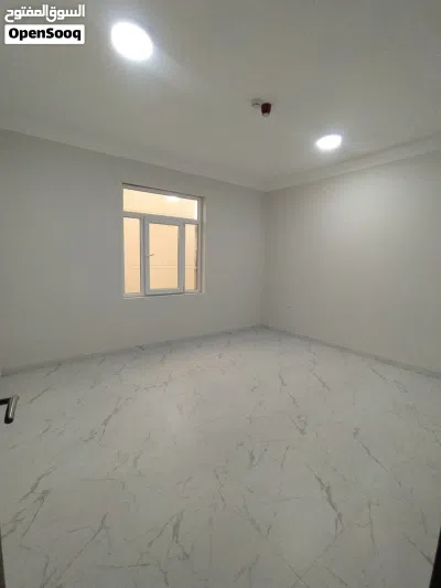شقه ايجار في خليفه الجنوبيه داخل عماره 3