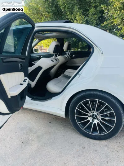 Mercedes Benz E-Class E 300 4