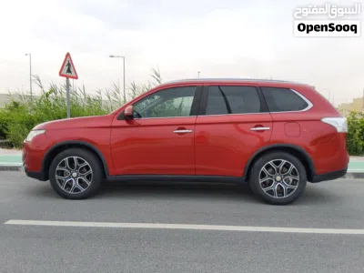 Mitsubishi Outlander Standard 2