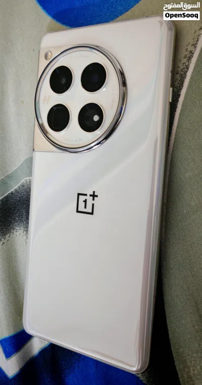 Oneplus 12 12/256 gb 4