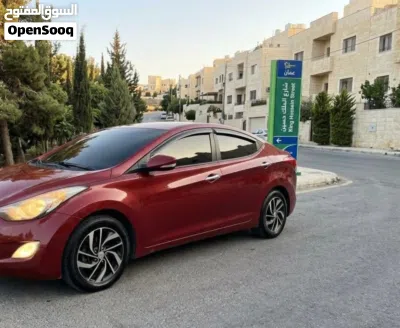 Hyundai Elantra Limited 3