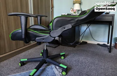 كرسي العاب بحالة جيدة Gaming chair 4