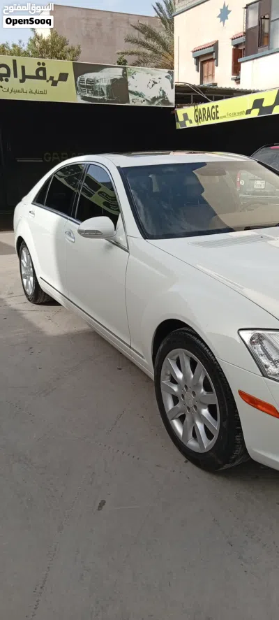 Mercedes Benz S-Class S 550 3