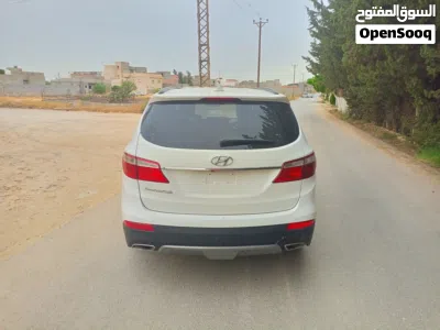 Hyundai Santa Fe GL 3