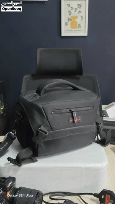 Sony A7 III Mirrorless Camera Setup with Lens & Bag – Mint Condition 3