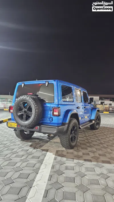 Jeep Wrangler Sahara 4