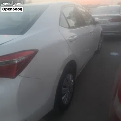 Toyota Corolla Axio 3