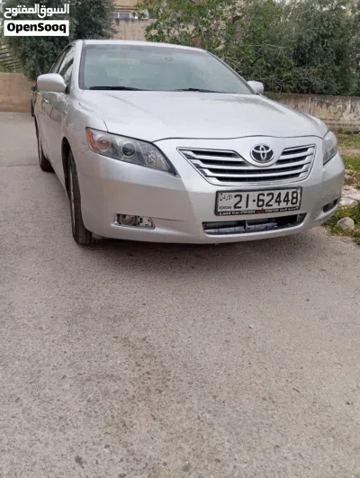 تويوتا كامري XLE 2
