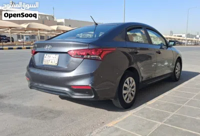 Hyundai Accent Standard 4