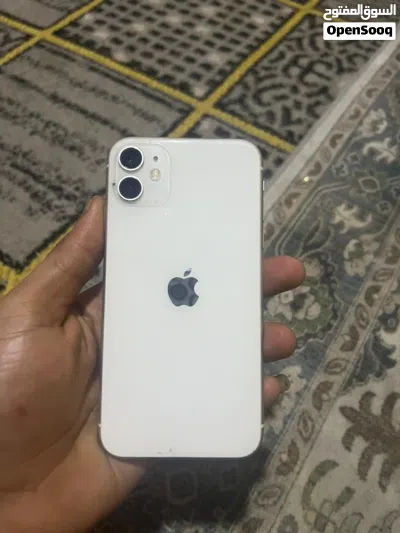 جهاز نضيف ما بيه اي نقص 11برو لعادي 2
