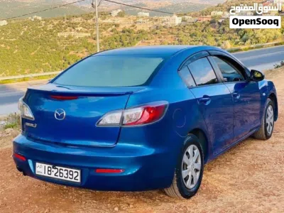 Mazda 3 Standard 2