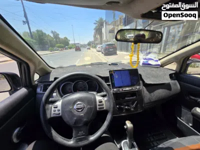 Nissan Versa SV 4