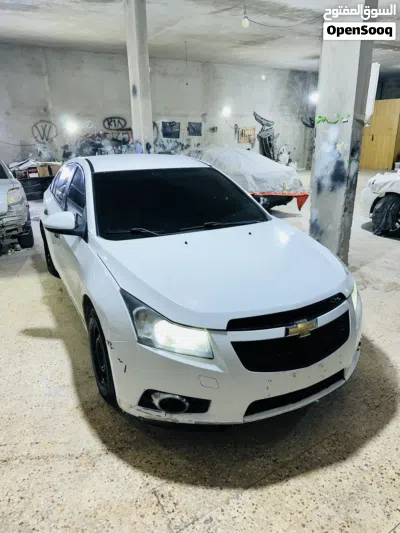 Chevrolet Cruze LT Premium 4