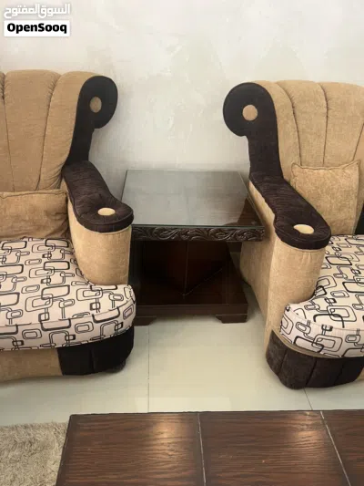 طقم كنب 7مقاعد وطربيزات 3
