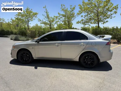 Mitsubishi Lancer GLS 3