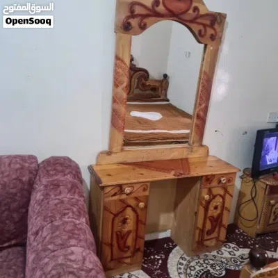 غرفه نوم سويدي اربع فتحات مستخدم نظيف للبيـــــــــع مستعجل السعر 155الف بس صنعاء شارع بيحان 3