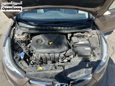 Hyundai Elantra Limited 3