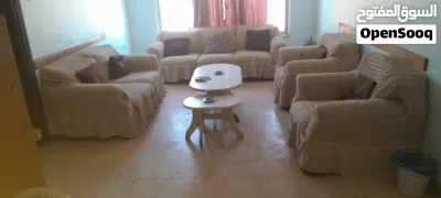 طقم كنب مستعمل بحالة جيدة 2