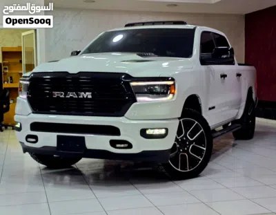دودج رام Laramie 4